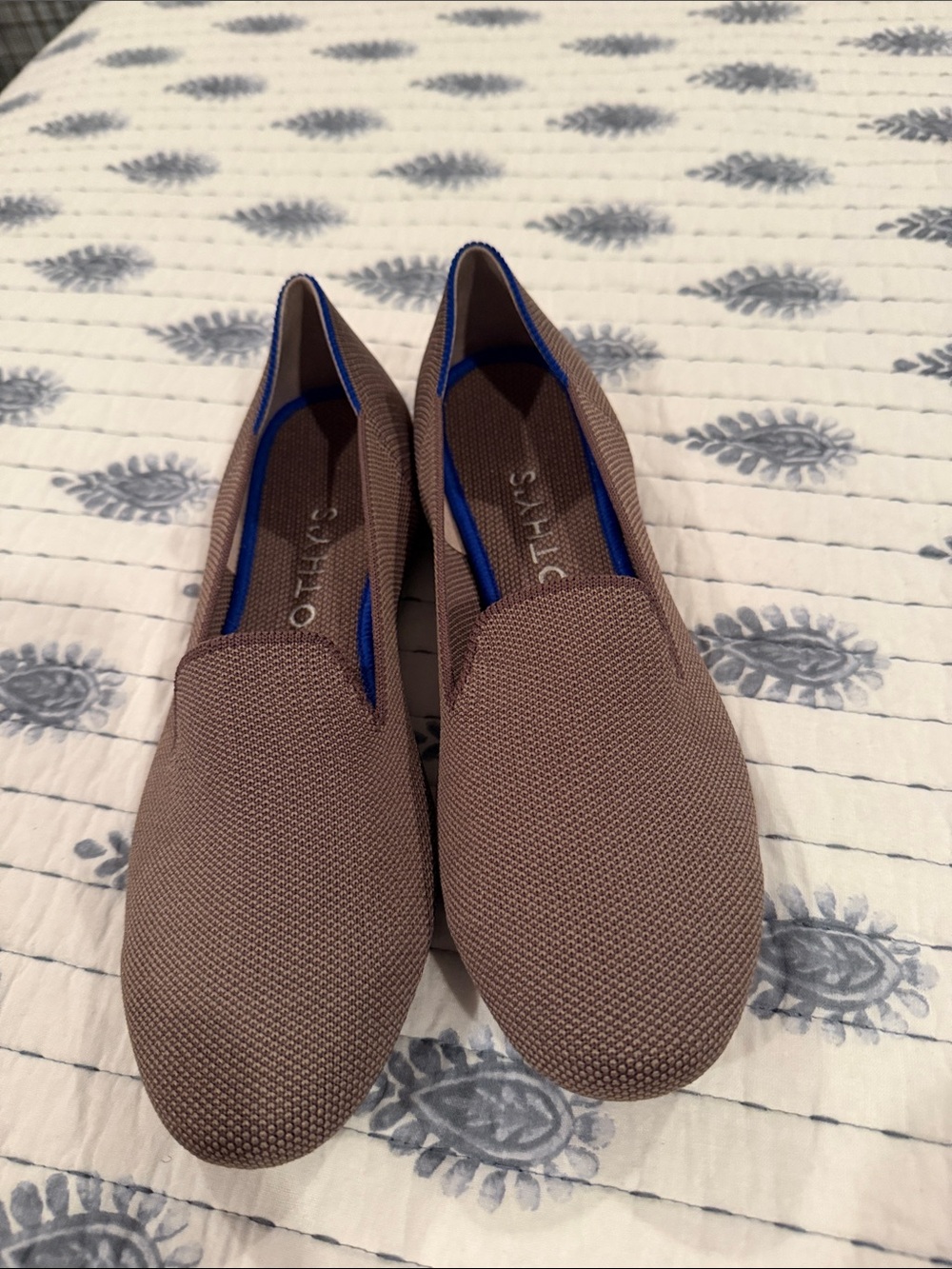 Rothy's Taupe Knit Flats with Blue Trim
